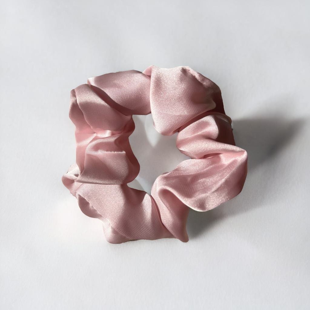 Rosa scrunchie